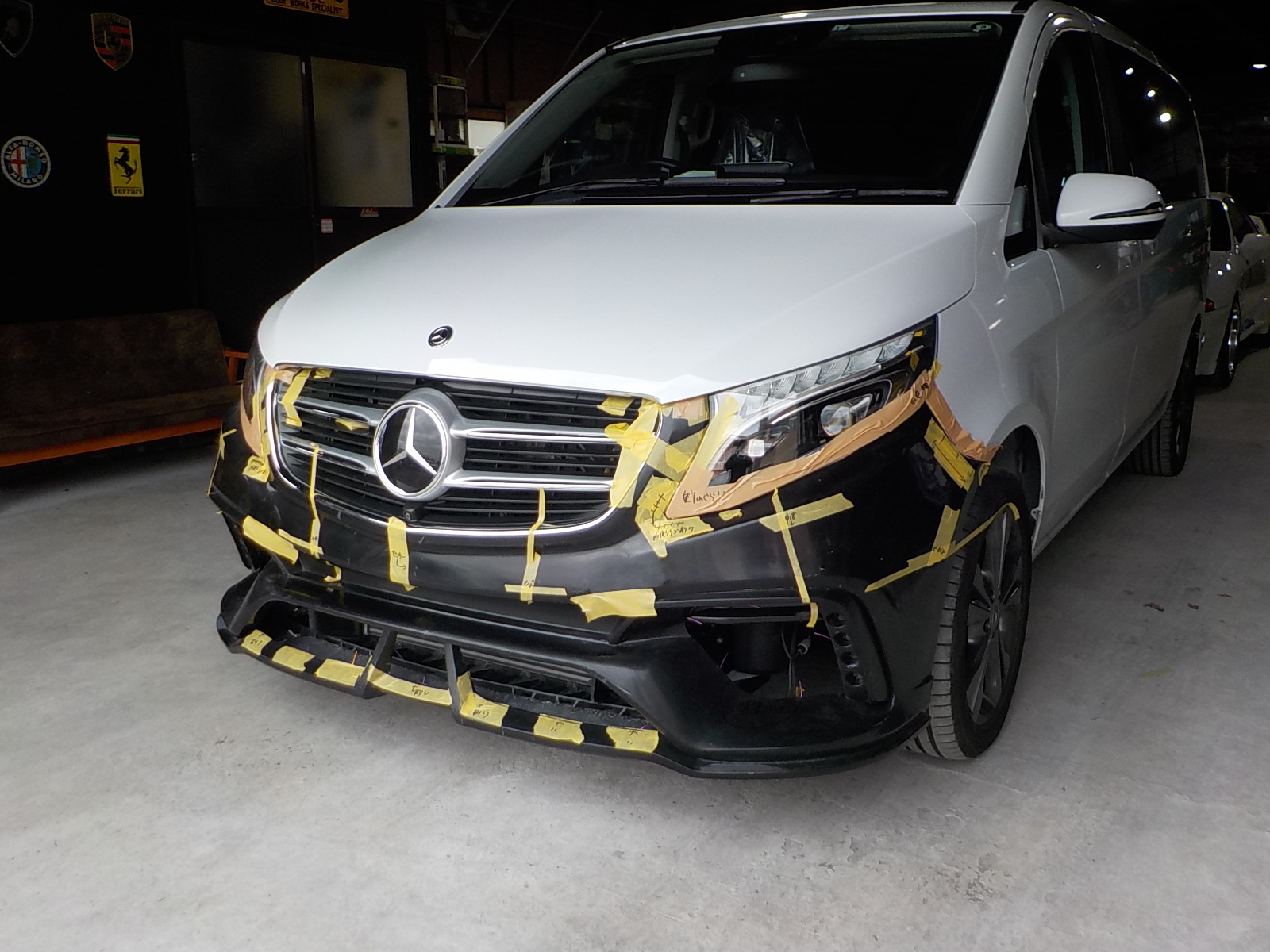 Mercedes Benz Vクラス 社外バンパー取り付け｜輸入車修理専門店 KBJ